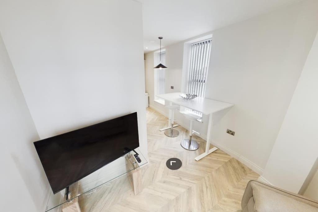 Апартаменти 2 Bed Penthouse In The Heart Of Leeds City Centre Near Arena Екстер'єр фото