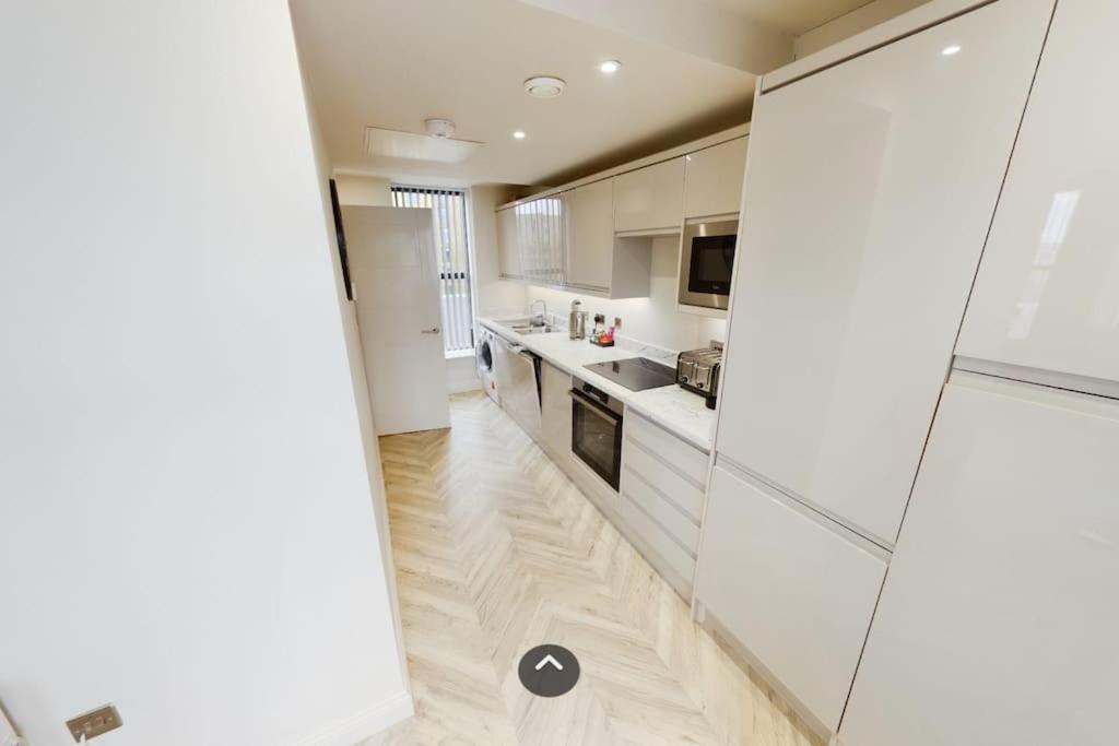 Апартаменти 2 Bed Penthouse In The Heart Of Leeds City Centre Near Arena Екстер'єр фото